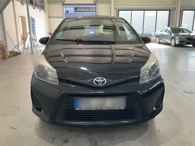 Toyota Yaris 1.5 Hybrid Life 2012 – снимка 14