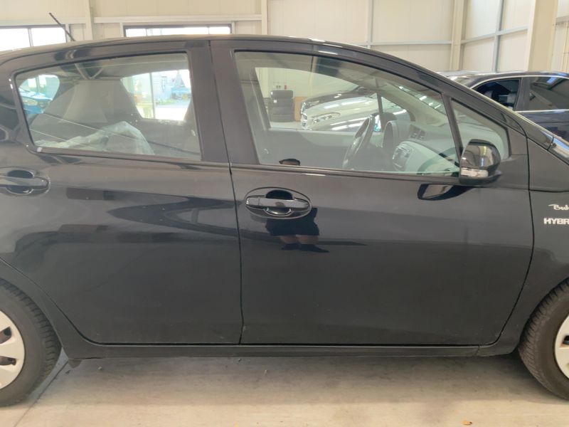 Toyota Yaris 1.5 Hybrid Life 2012 – снимка 10