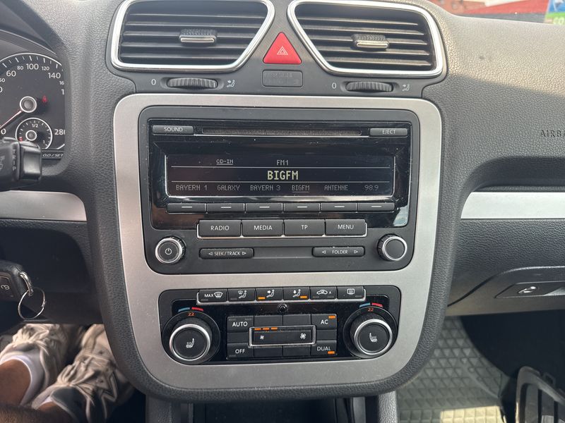 Volkswagen Eos 1.4 TSI — zdjęcie 13