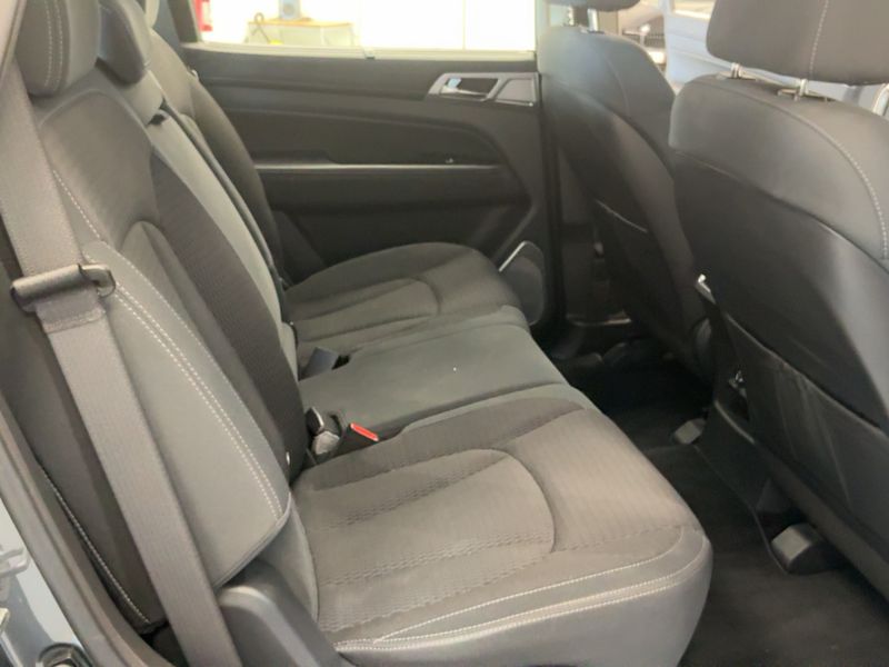 Ssangyong Rexton 2.2 e-Xdi Crystal 4x4 — zdjęcie 14
