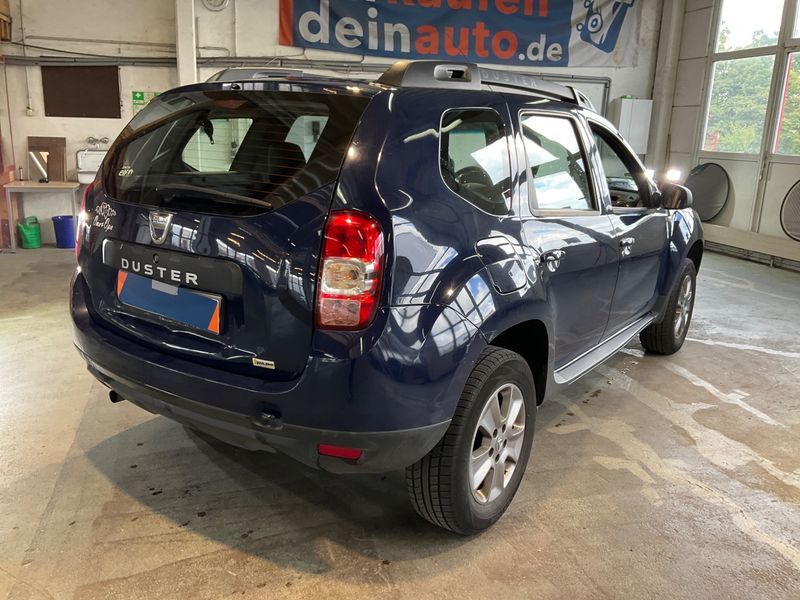 Dacia Duster 1.6 LPG Laureate 4x2 — zdjęcie 2