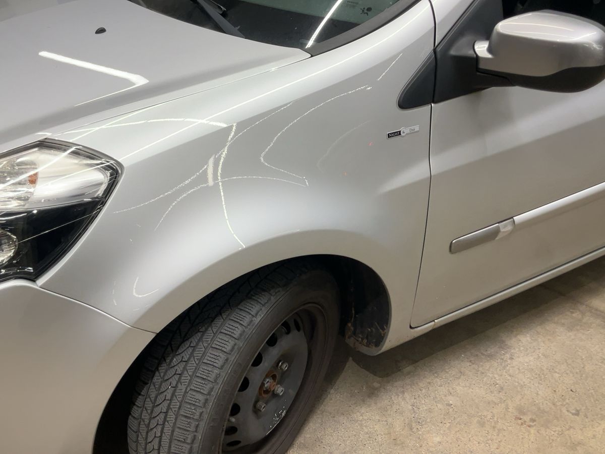 Renault Clio 1.6 Night and Day