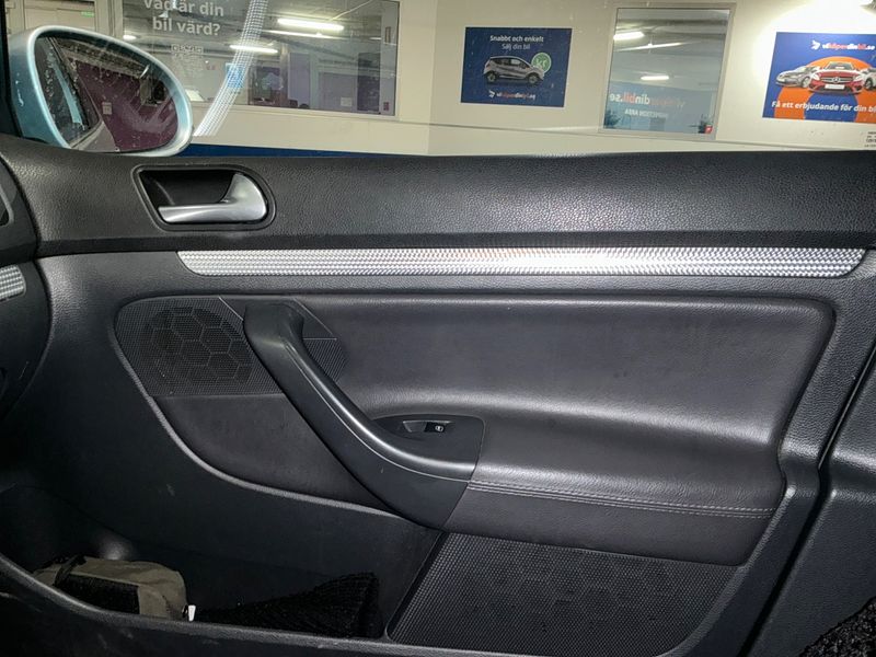 Volkswagen Golf V 3.2 V6 R32 2007 – снимка 29
