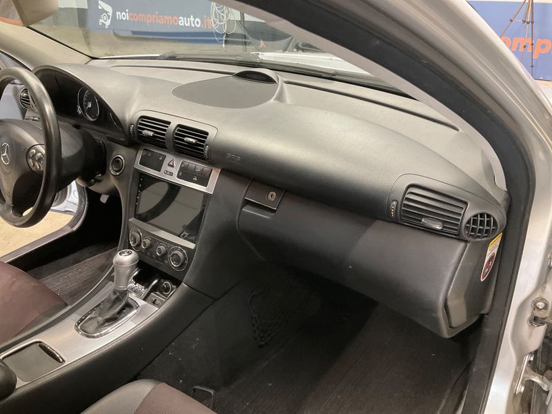 Mercedes-Benz CLC-Klasse CLC 220 CDI 2009 – снимка 27