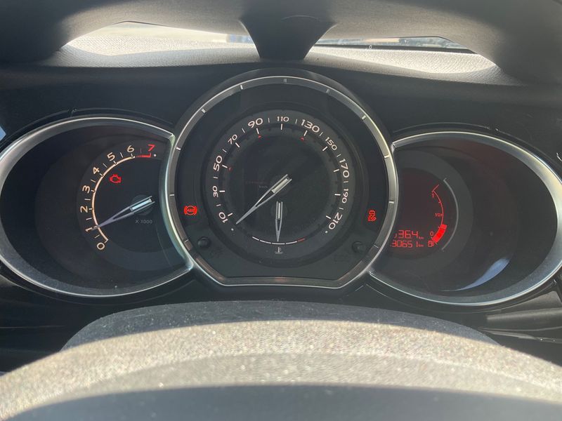 Citroen DS3 1.4 VTi Chic 2010 – снимка 4