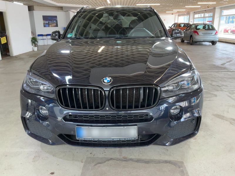 BMW X5 xDrive 40d — zdjęcie 9