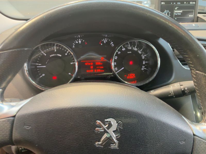 Peugeot 3008 1.6 Blue-HDi Allure 2015 – снимка 18