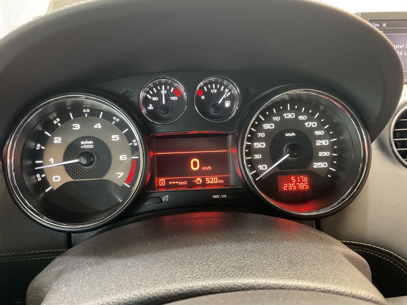 Peugeot RCZ 1.6 THP Basis — zdjęcie 4