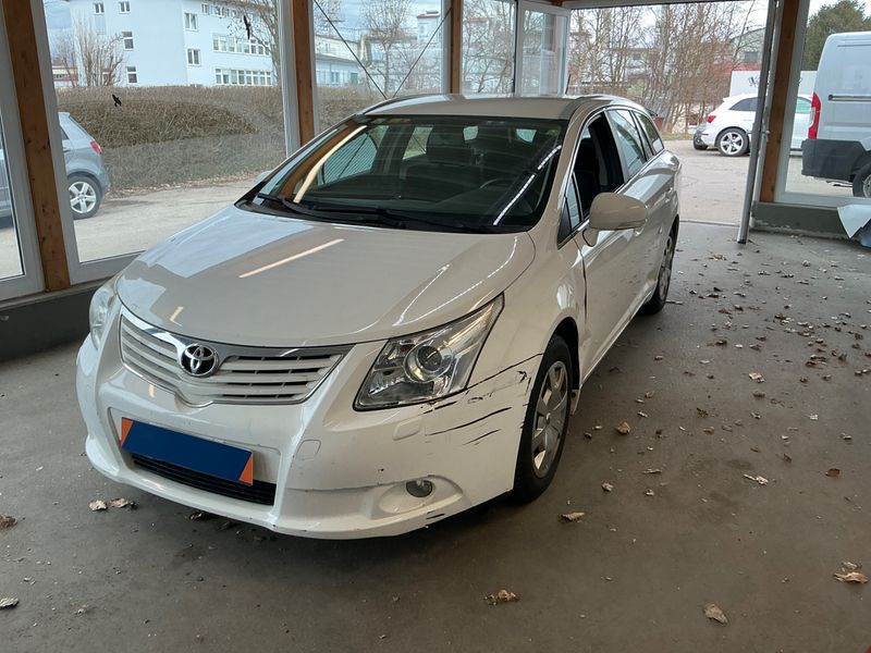 Avensis 1.6