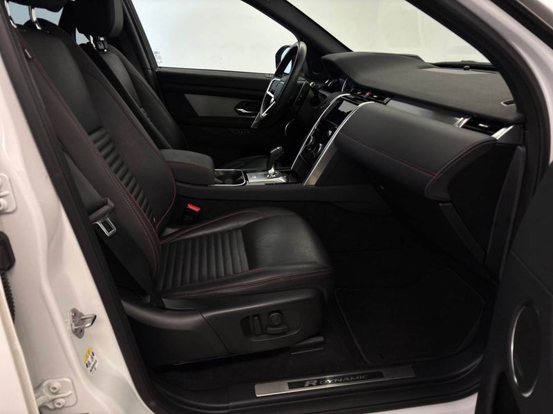 Land Rover Discovery Sport P250 Mild-Hybrid SE R-Dynamic AWD — zdjęcie 6