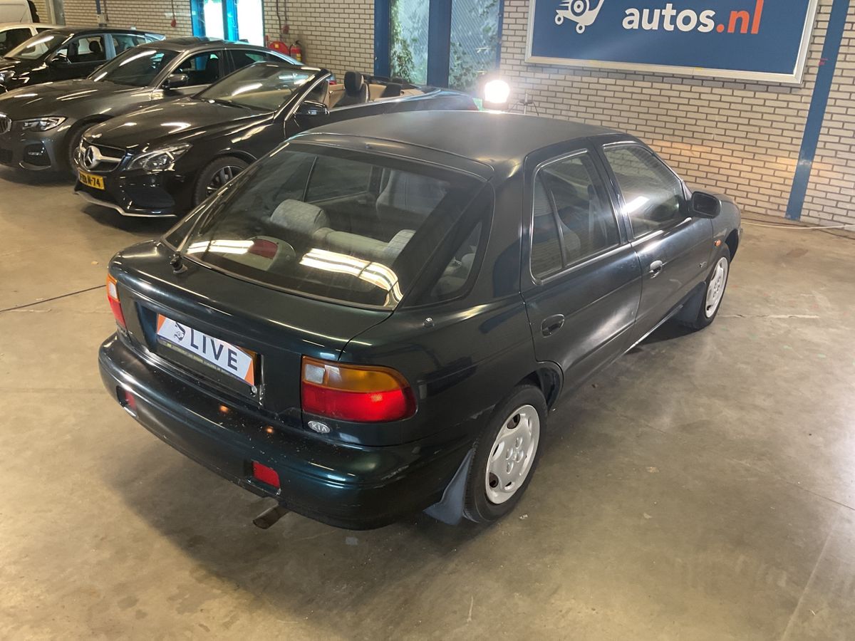 Kia Sephia 1.6 SLX Carat