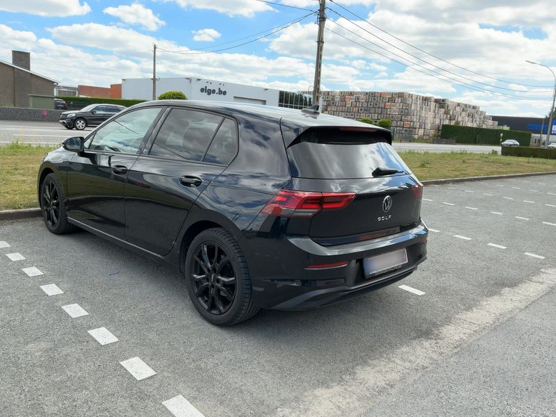 Volkswagen Golf VIII 1.5 TSI ACT Life — zdjęcie 3