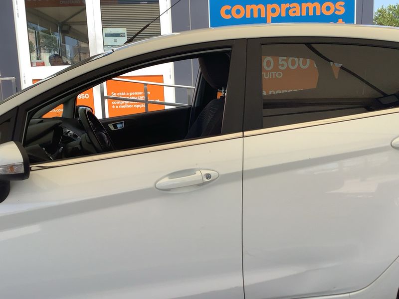 Ford Fiesta 1.0 Titanium — zdjęcie 4