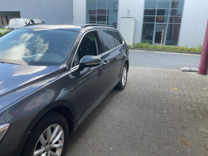 Volkswagen Passat 1.6 TDI Comfortline BlueMotion Tech — zdjęcie 2