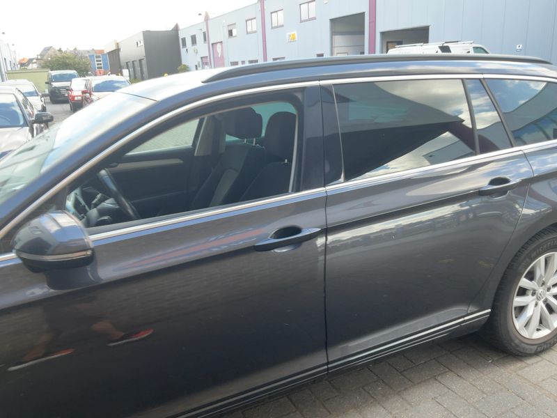 Volkswagen Passat 1.6 TDI Comfortline BlueMotion Tech — zdjęcie 4