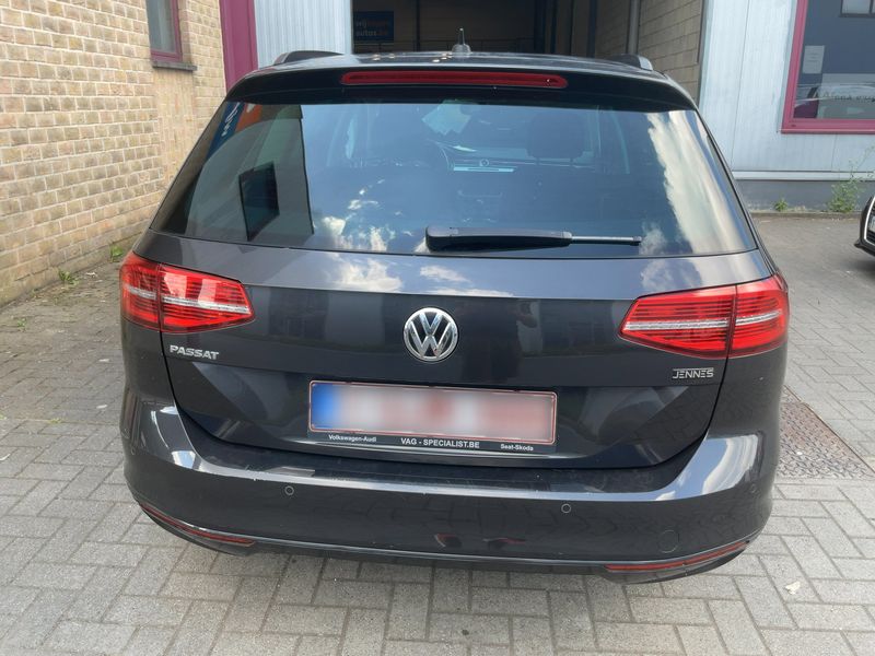Volkswagen Passat 1.6 TDI Comfortline BlueMotion Tech — zdjęcie 5