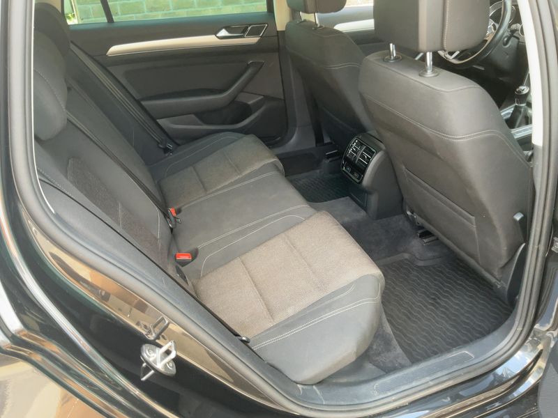 Volkswagen Passat 1.6 TDI Comfortline BlueMotion Tech — zdjęcie 14
