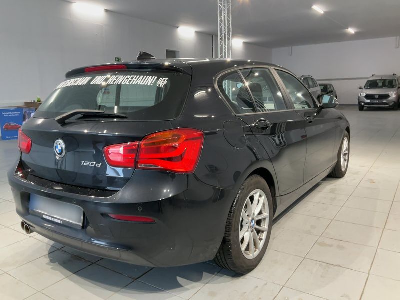BMW 1er 120d Advantage 2017 – снимка 8