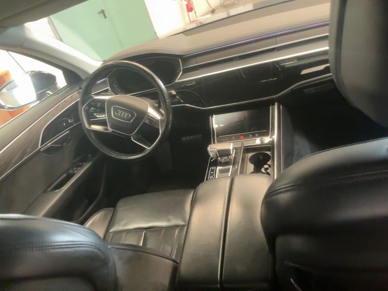 Audi A8 3.0 TDI Mild-Hybrid 50 quattro — zdjęcie 12
