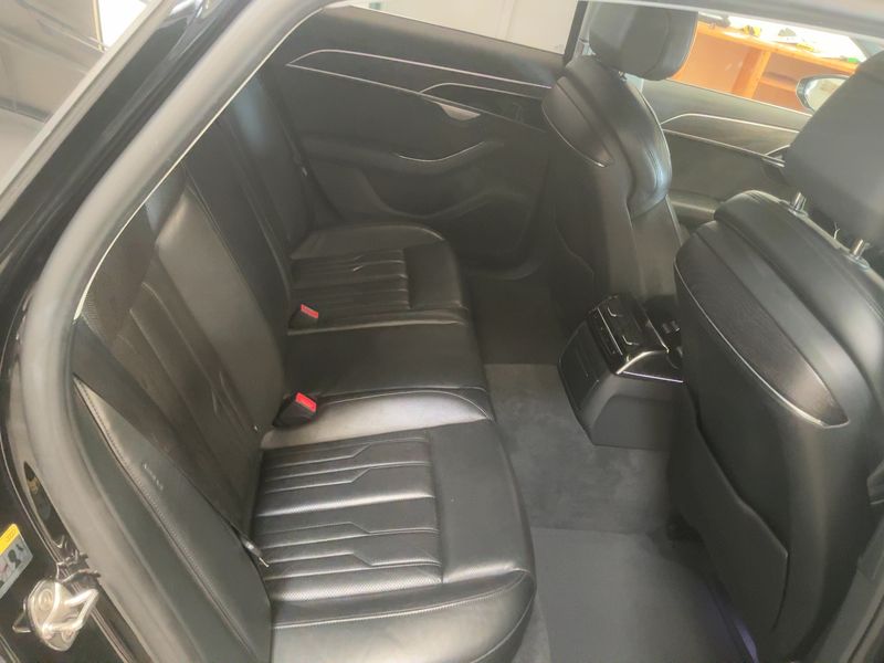 Audi A8 3.0 TDI Mild-Hybrid 50 quattro — zdjęcie 14