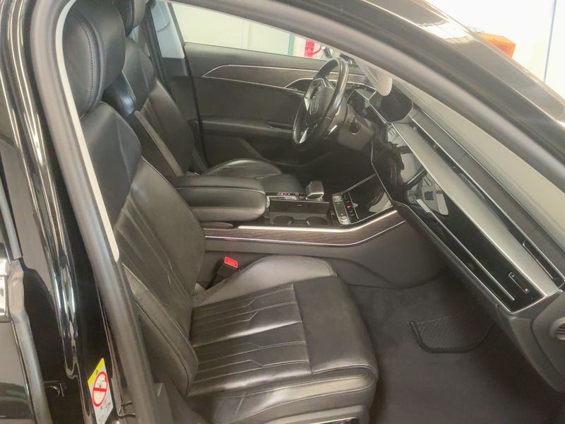 Audi A8 3.0 TDI Mild-Hybrid 50 quattro — zdjęcie 11