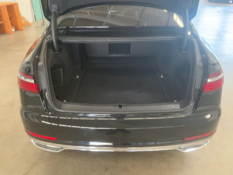 Audi A8 3.0 TDI Mild-Hybrid 50 quattro — zdjęcie 10