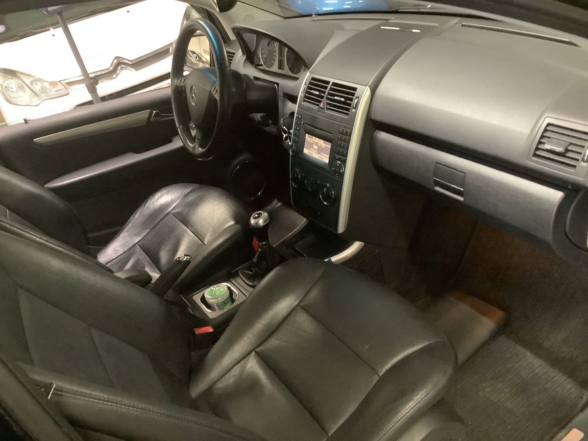 Mercedes-Benz A-Klasse 2013 — photo 4