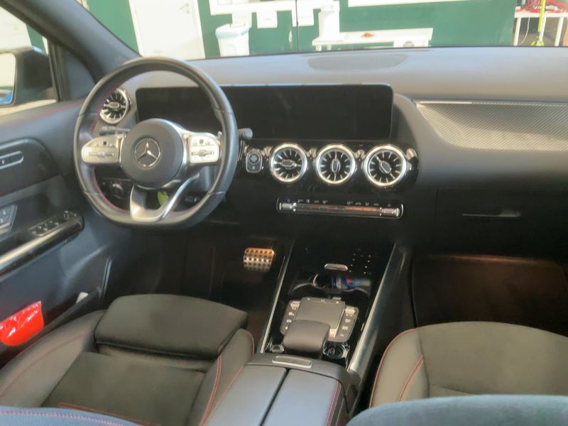 Mercedes-Benz GLA-Klasse GLA 200 d 4Matic AMG Line — zdjęcie 12