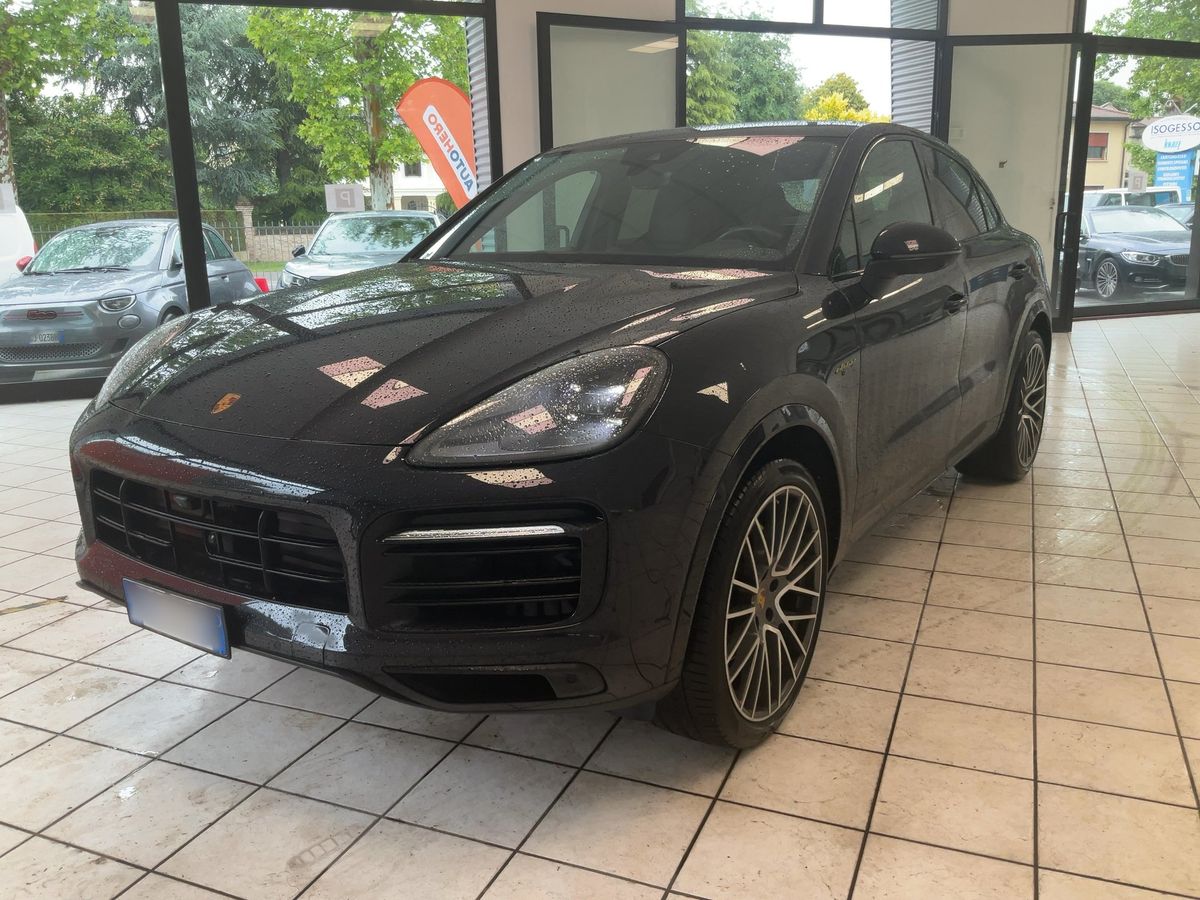 Porsche Cayenne 2022