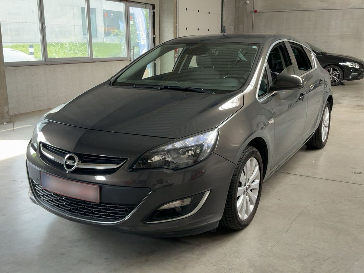 Opel Astra 2015