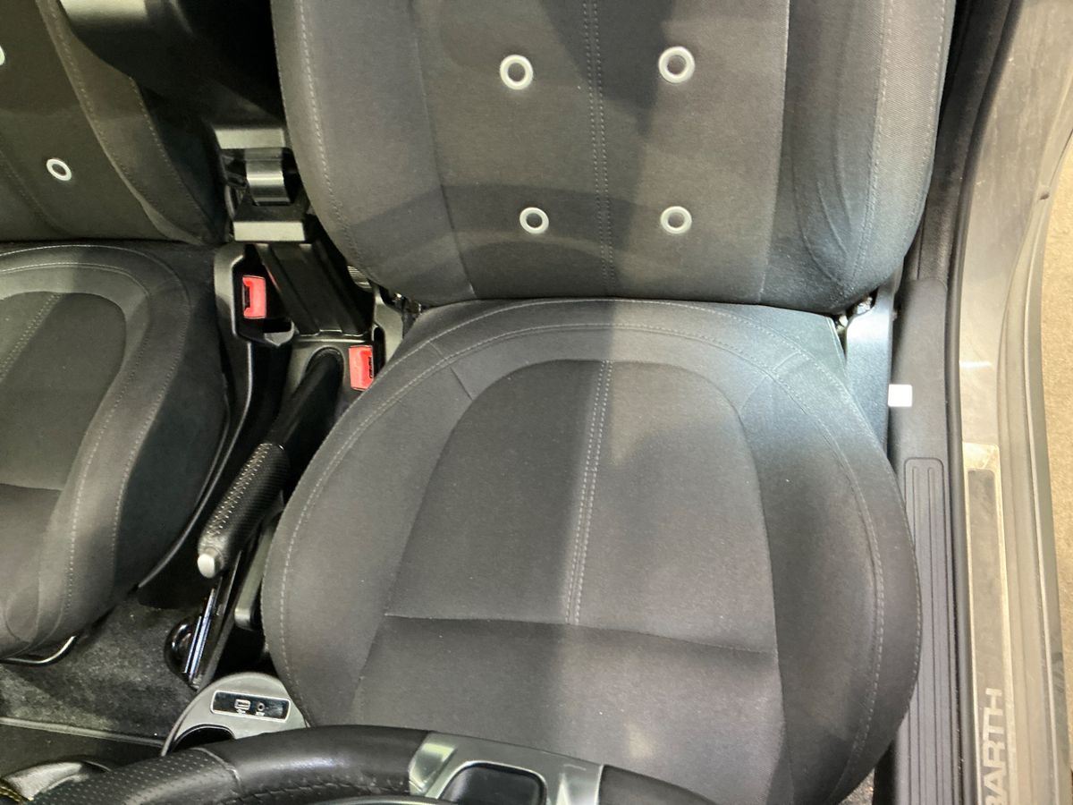 Abarth 595 2017 — photo 38