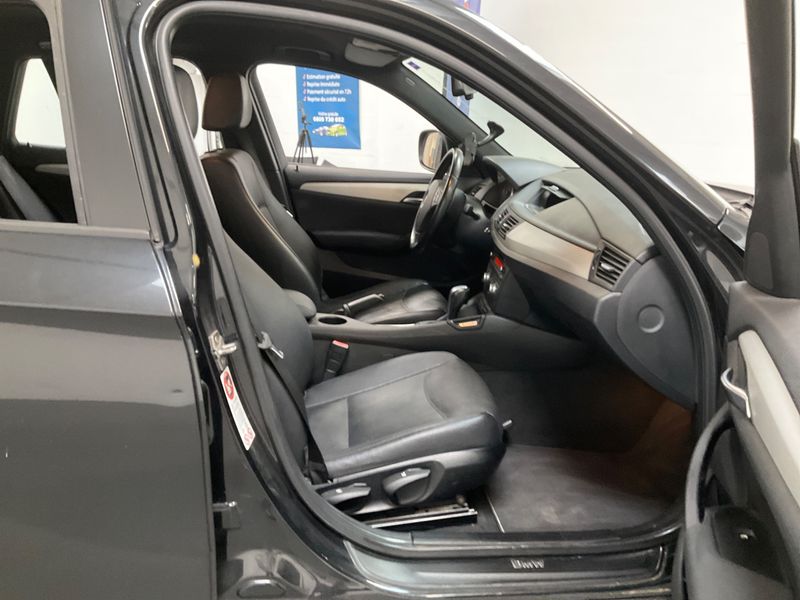 BMW X1 xDrive 25i Confort — zdjęcie 3