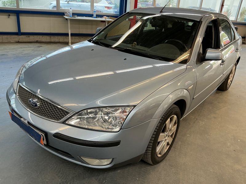 Ford Mondeo 1.8 Viva — zdjęcie 1