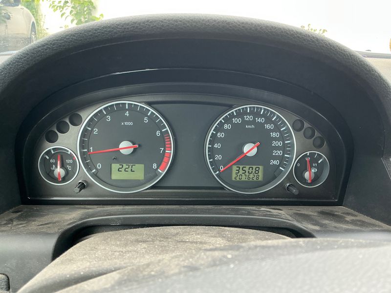 Ford Mondeo 1.8 Viva — zdjęcie 4