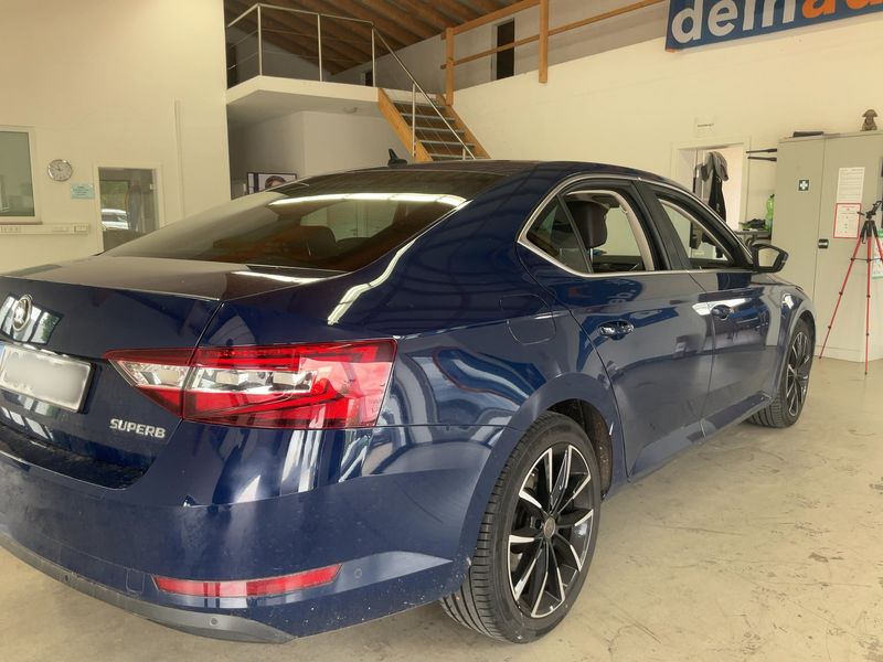 Skoda Superb 2.0 TDI Laurin & Klement — zdjęcie 6