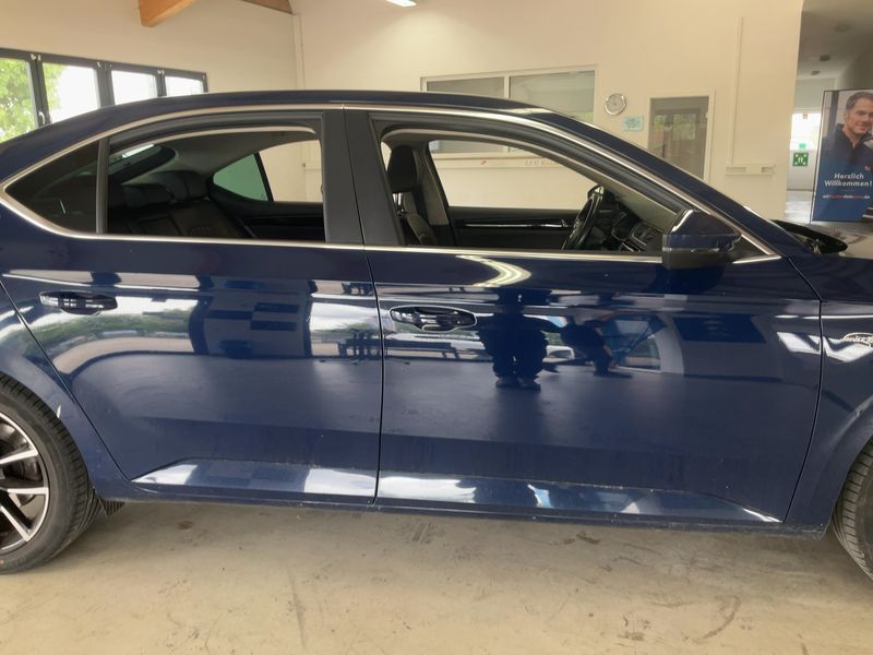 Skoda Superb 2.0 TDI Laurin & Klement — zdjęcie 7