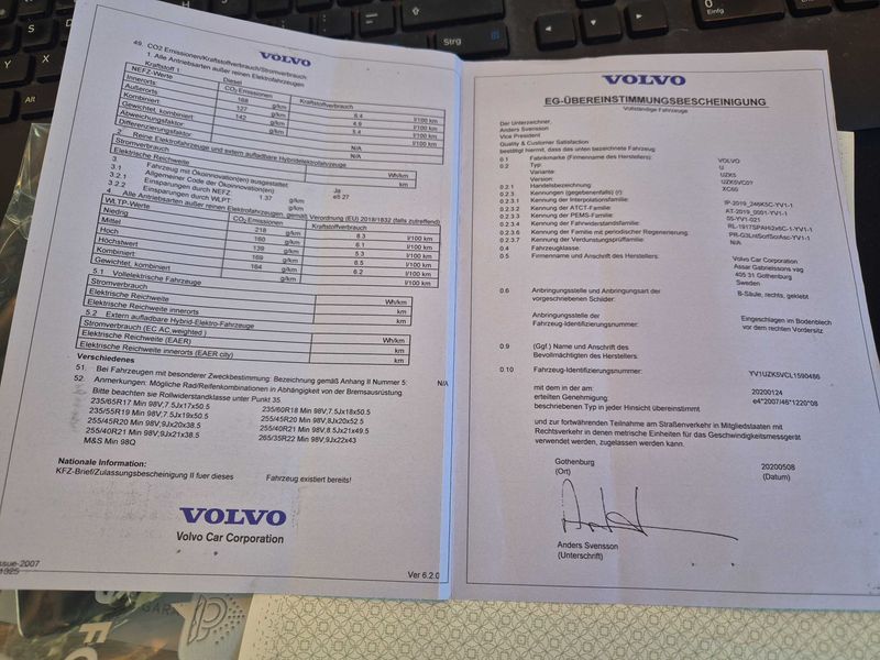 Volvo XC60 2.0 B4 Diesel Mild-Hybrid R Design AWD — zdjęcie 17