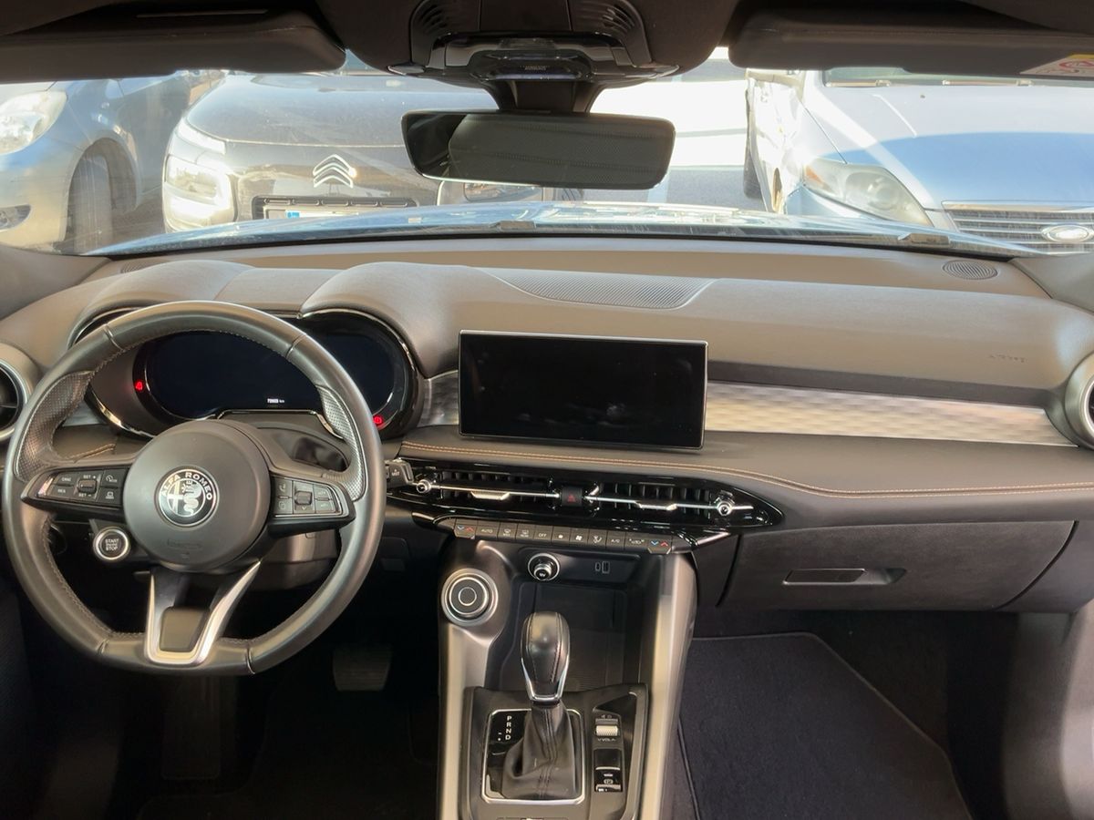 Alfa Romeo 2024 — photo 18