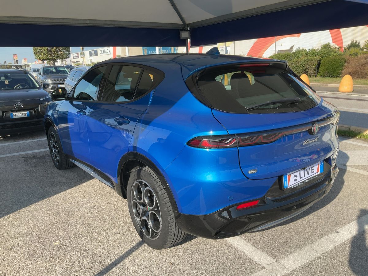 Alfa Romeo 2024 — photo 7
