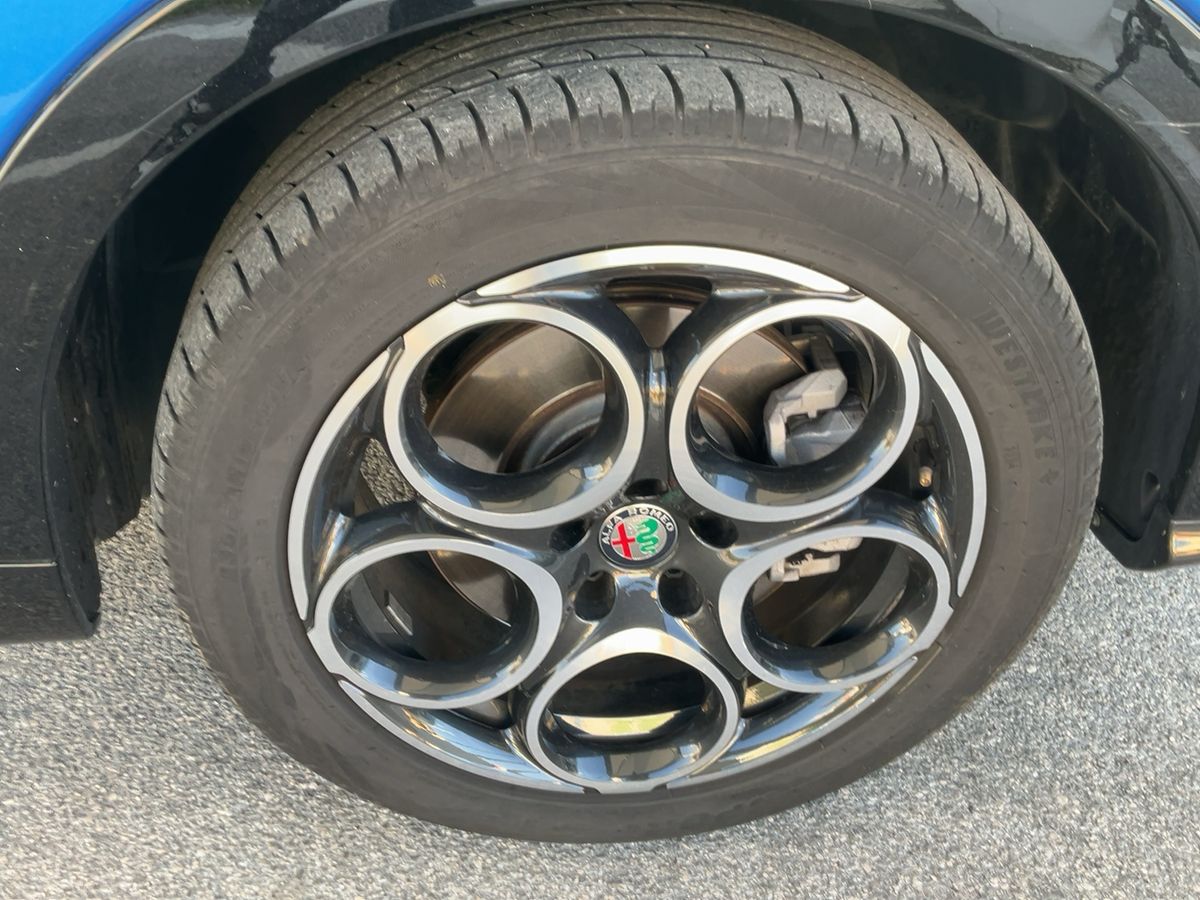Alfa Romeo 2024 — photo 12