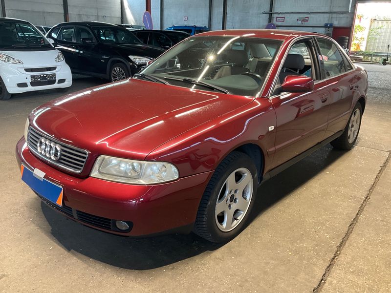 Audi A4 2.4 V6