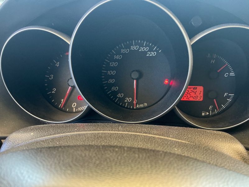 Mazda 3 1.6 CD Diesel CRDT Active+ — zdjęcie 4