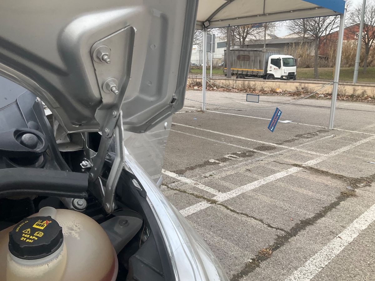 Ford Transit 2018 — photo 24