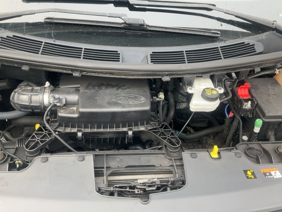 Ford Transit 2018 — photo 23