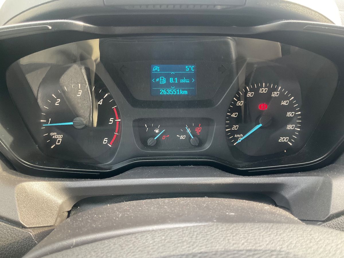 Ford Transit 2018 — photo 19