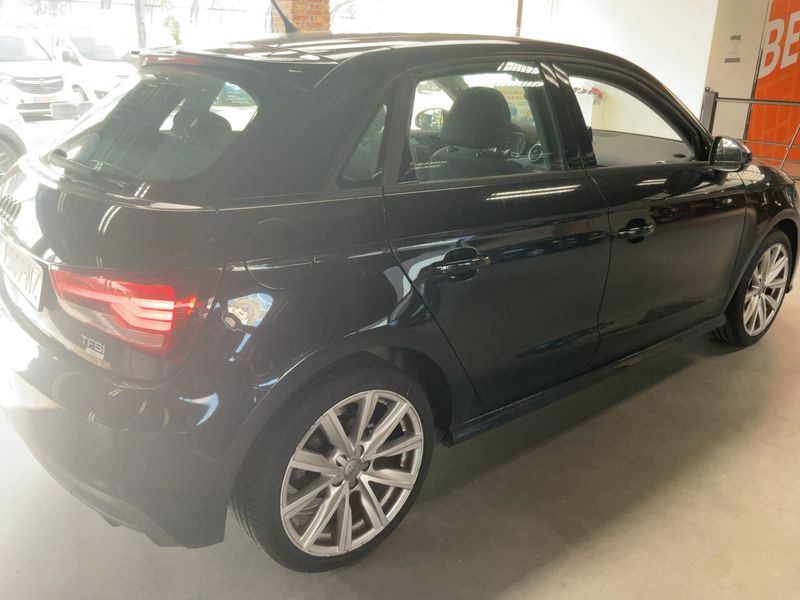 Audi A1 Sportback 1.0 TFSI — zdjęcie 6