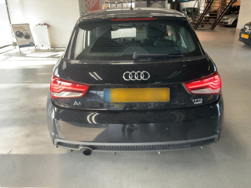 Audi A1 Sportback 1.0 TFSI — zdjęcie 5
