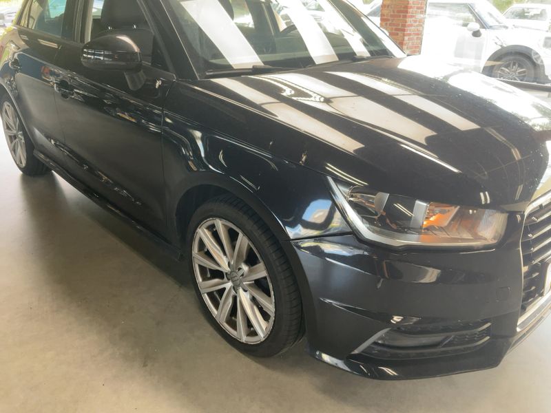 Audi A1 Sportback 1.0 TFSI — zdjęcie 8