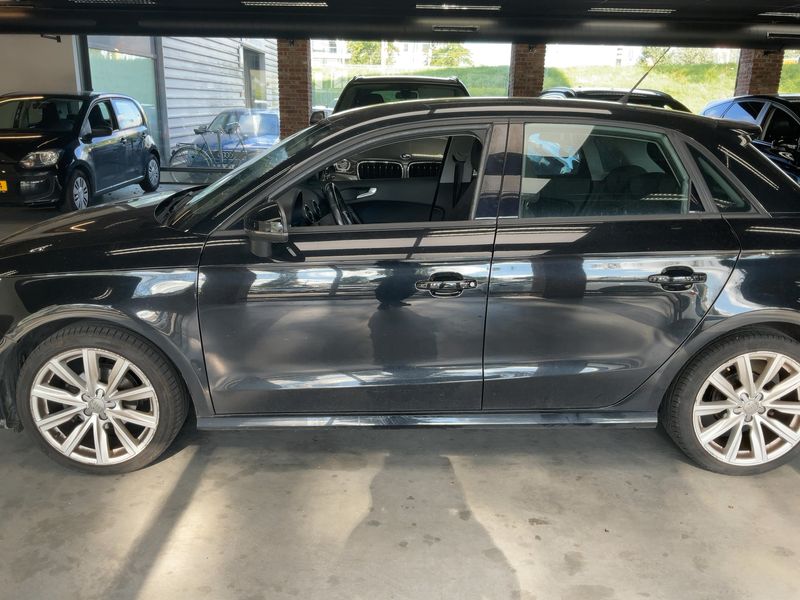 Audi A1 Sportback 1.0 TFSI — zdjęcie 4