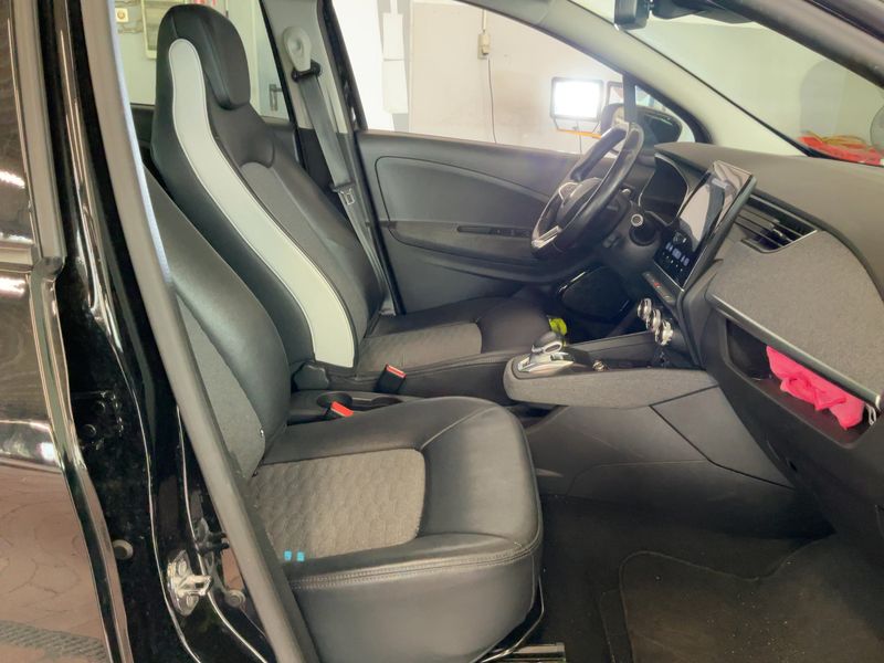 Renault Zoe electric drive 51 kW Intens — zdjęcie 11